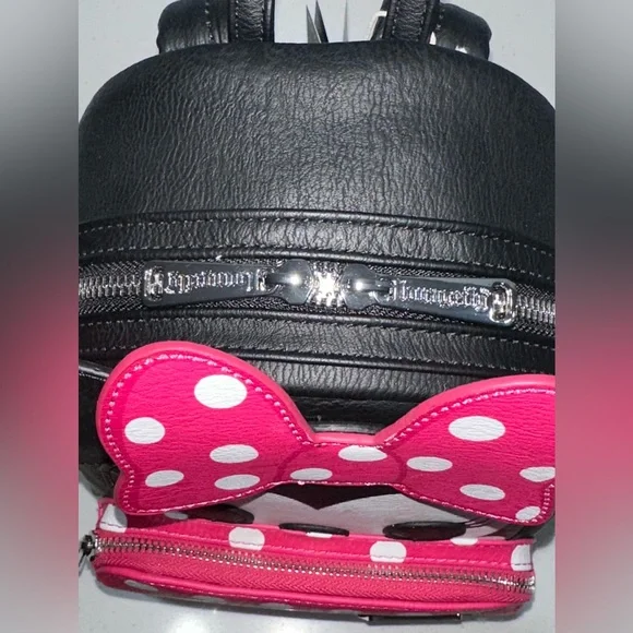 Funko POP! Pink Minnie Mouse Loungefly Mini Backpack Amazon.com: Loungefly Funko POP! Minnie Mouse Mini Backpack  main image 3